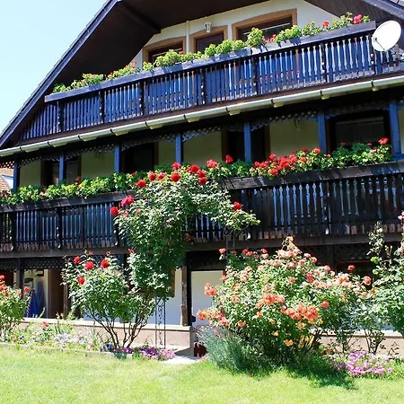 Apartment Rozsahaz Balatonfured